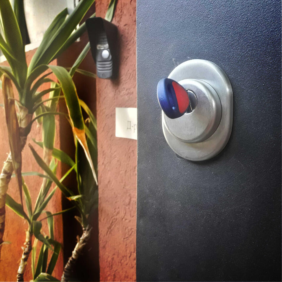 Монтаж на допълнително заключване